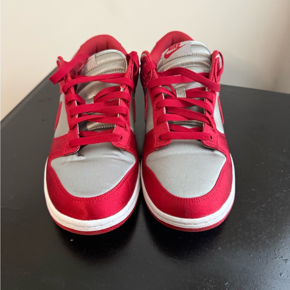 Nike Dunks Dynamic Red and Gray Athletic Shoes